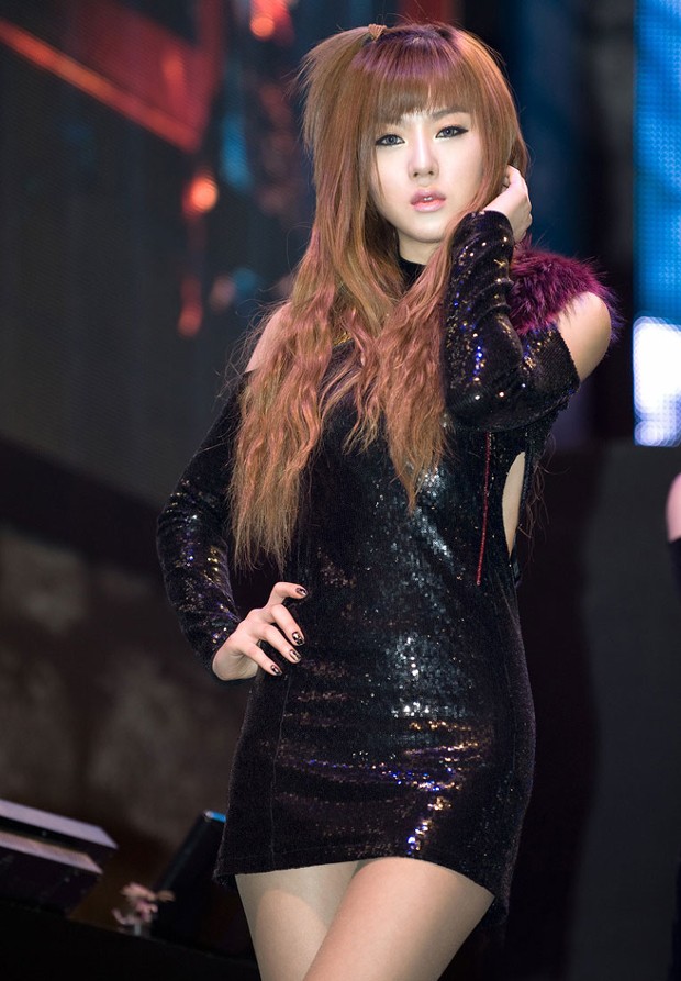 韩国性感车模黄美姬妩媚写真照(图9)