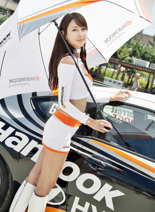 韩国绝美车模韩彩衣性感写真(图10)