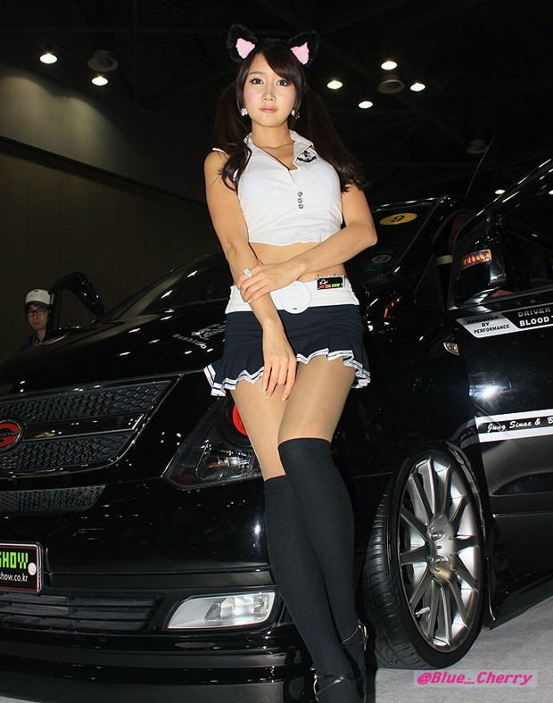 韩国绝美车模韩彩衣性感写真(图7)