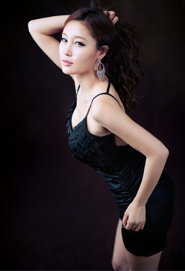 韩国美女车模黄仁智高清写真(图9)