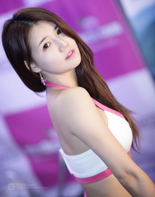 绝美车展模特韩佳恩 很性感(图4)