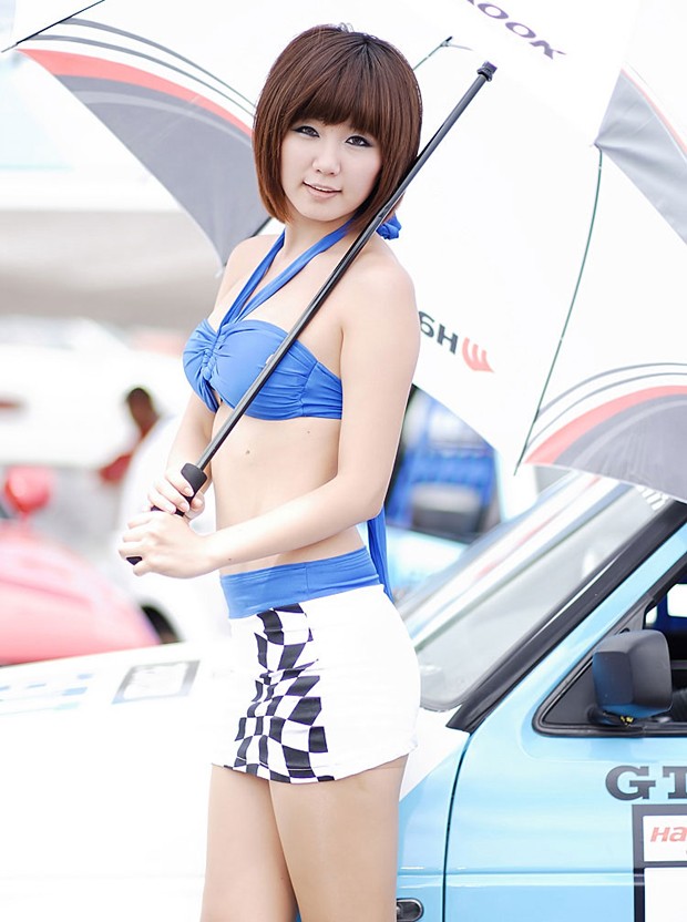 超性感美女车模柳智惠高清套图(图11)