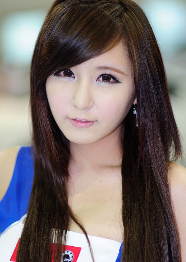 超性感美女车模柳智惠高清套图(图8)