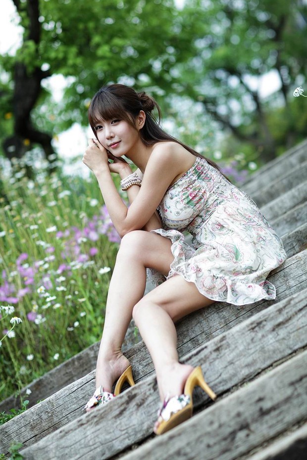 韩国车模许允美清新靓丽写真照片(图4)