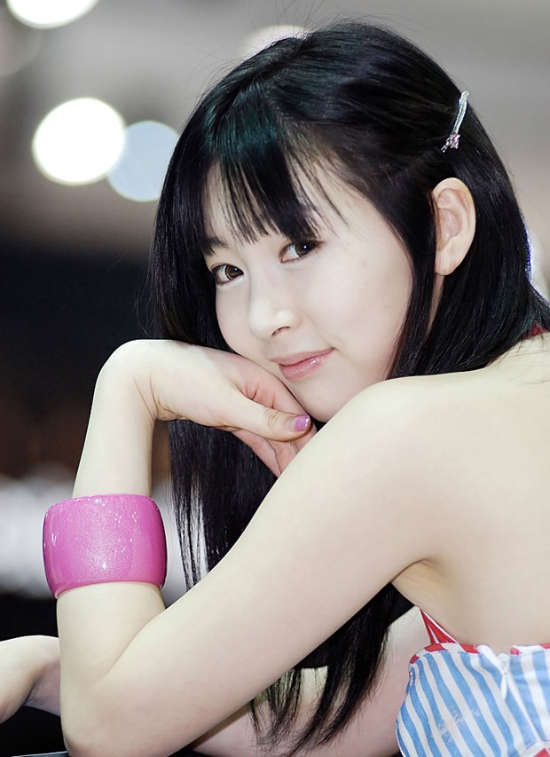 甜美制服mm李佳娜性感车展秀(图15)