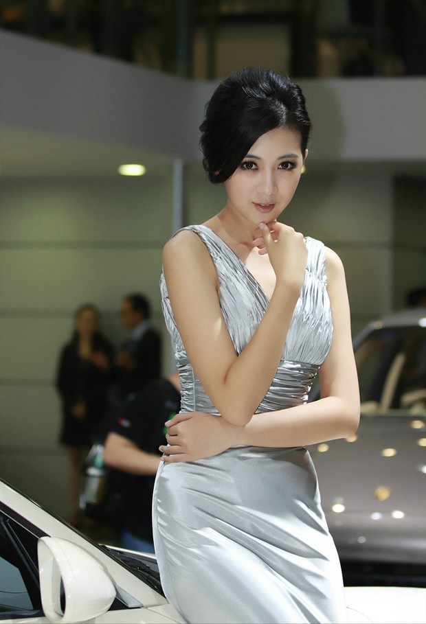 世界级顶级宝马车模车展秀美腿(图13)