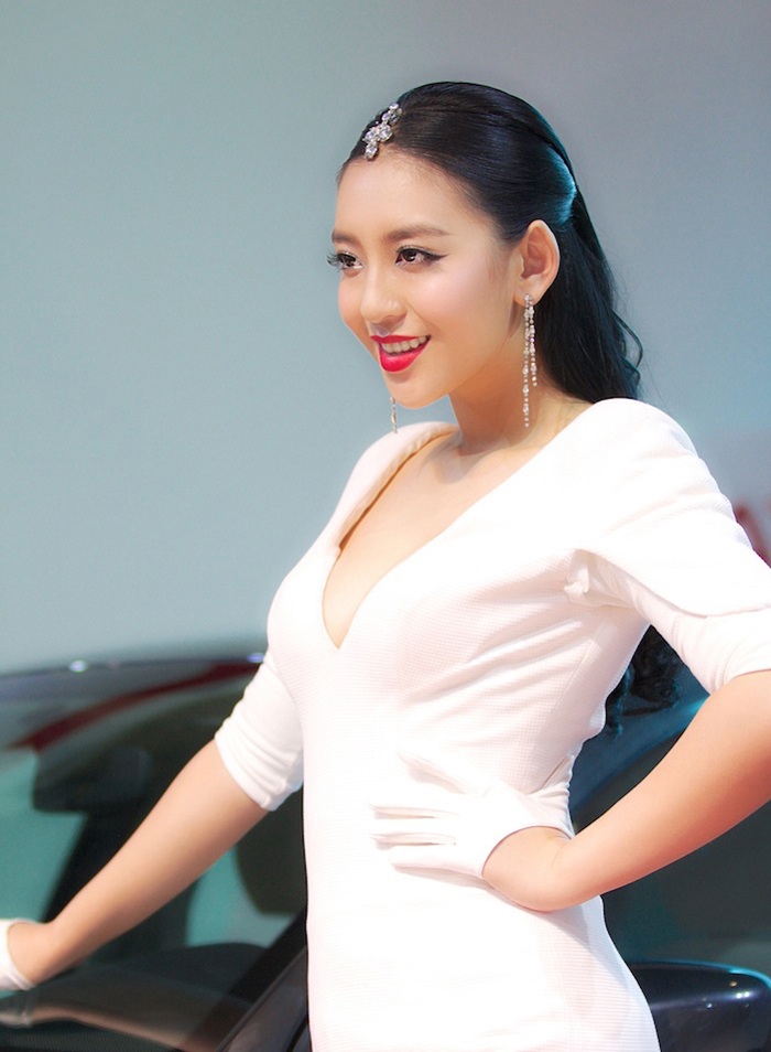 国际车展美女曹阳展会照片(图8)
