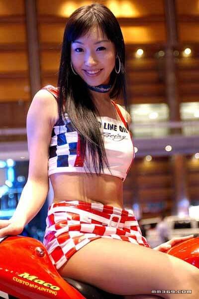 天后级韩国性感车模(图5)