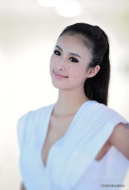 第一车模兽兽身陷艳照风波(图9)