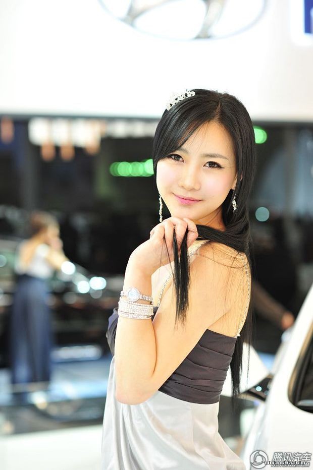 三大美丽车模的超级表情秀(图11)