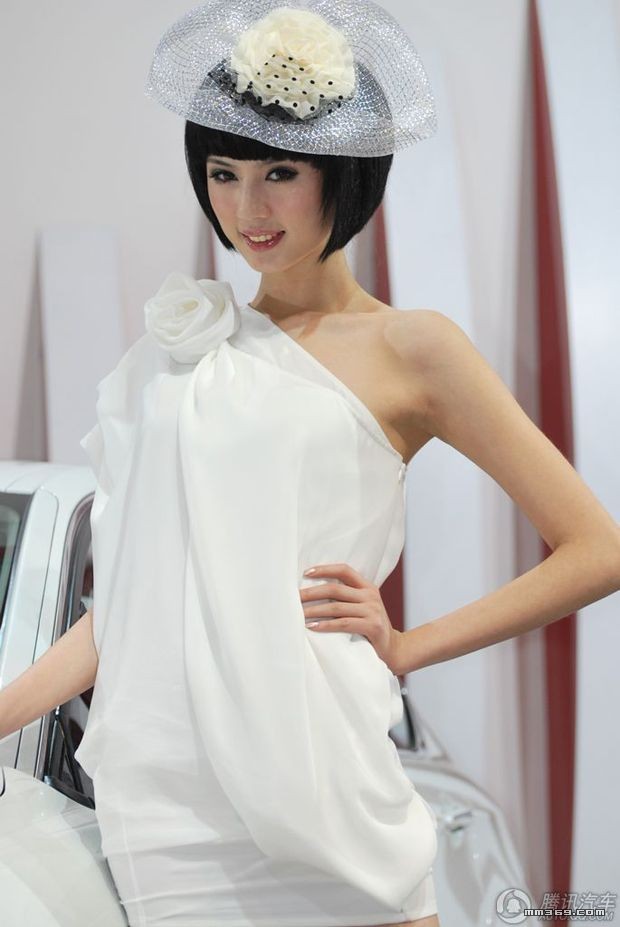 雪铁龙车展美女车模组图(图10)