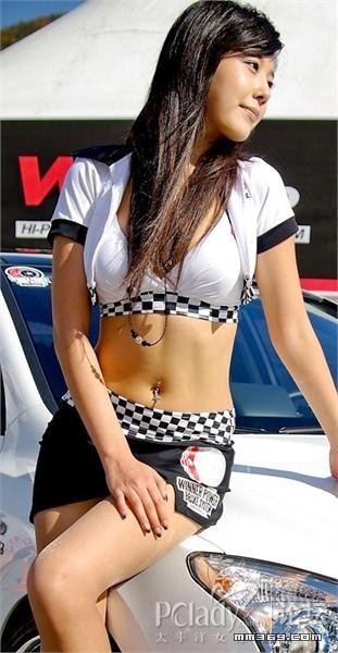 晒晒车展上的韩国气质车模(图8)