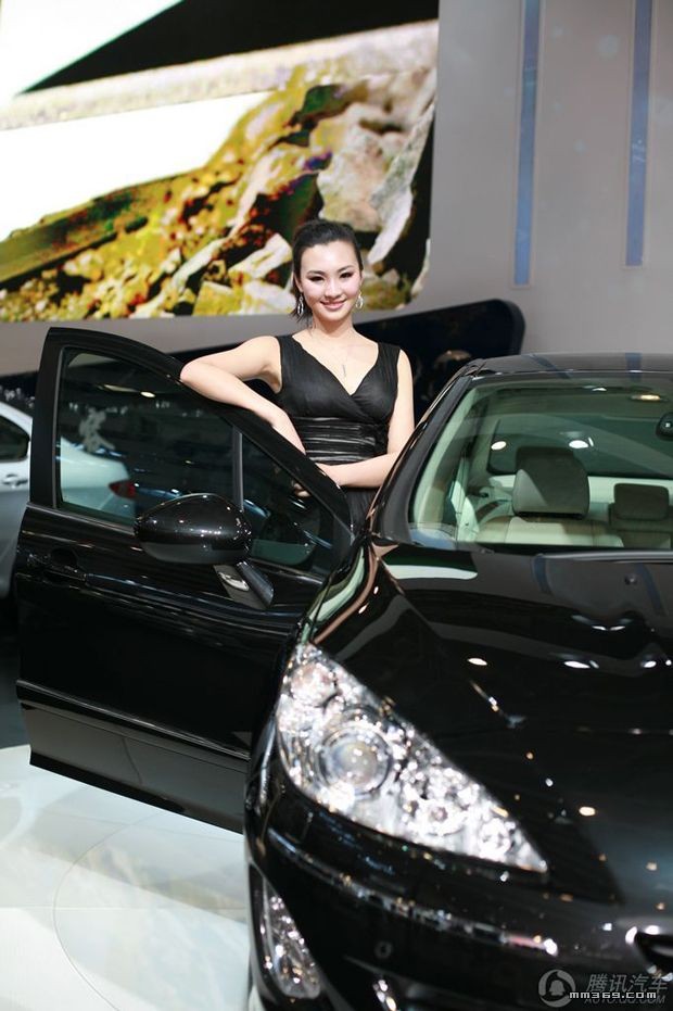 标致汽车展台上的美女车模(图10)