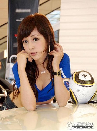 北京车展性感赛车宝贝 陈诺(图13)