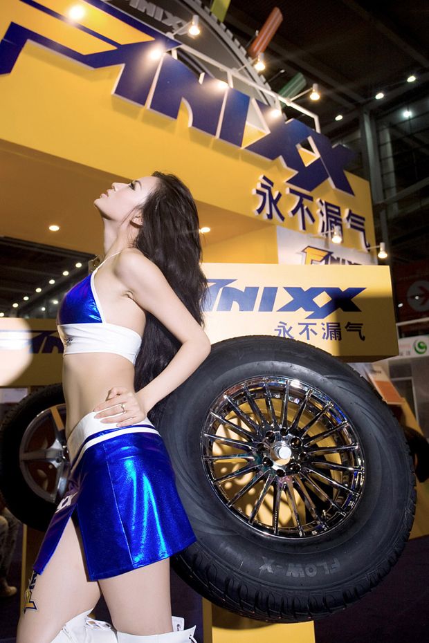 美女其弥雅性感惊艳国际车展(图9)