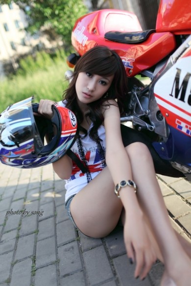 极品机车女孩金楊精品写真照片(图6)