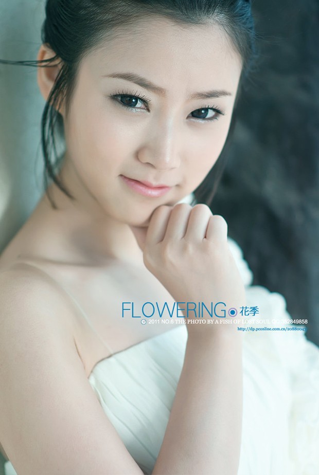 青春美少女五月花季写真大片(图2)