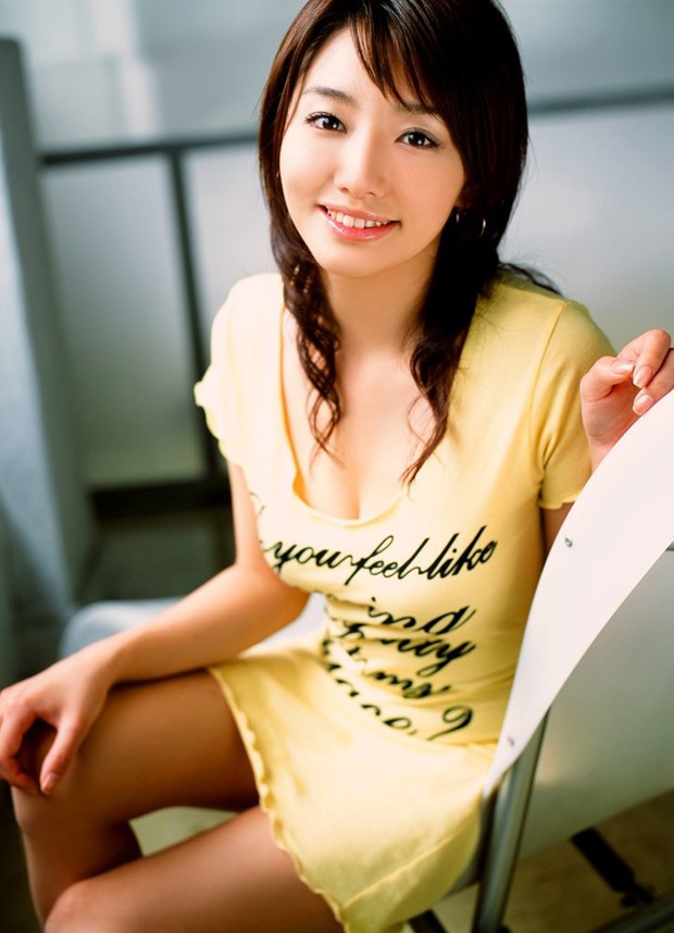 柔情女孩曼妙身姿俏皮居家照(图18)