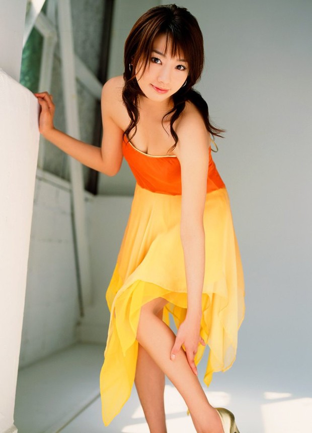 柔情女孩曼妙身姿俏皮居家照(图9)