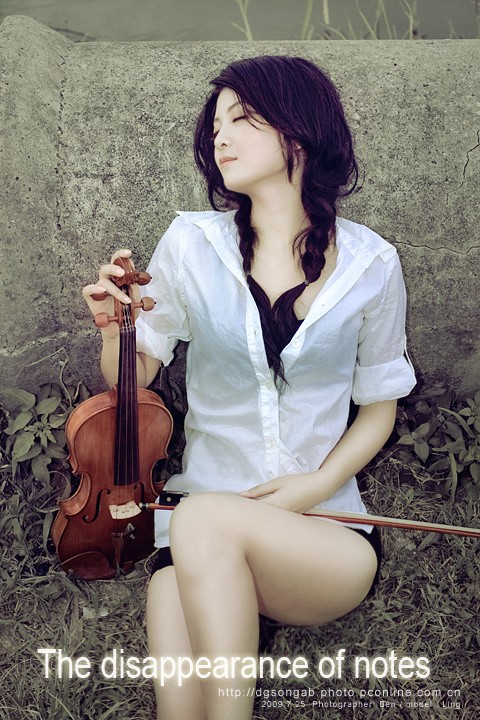 秀气美人儿人像摄影作品《风中的琴谱》(图10)