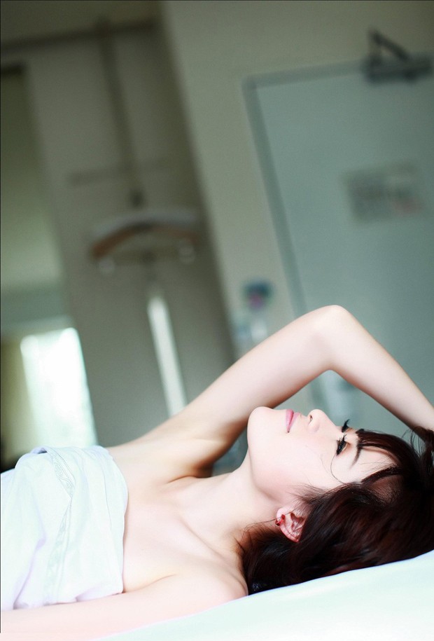 台北模特菲菲旅店纯美私房照(图18)