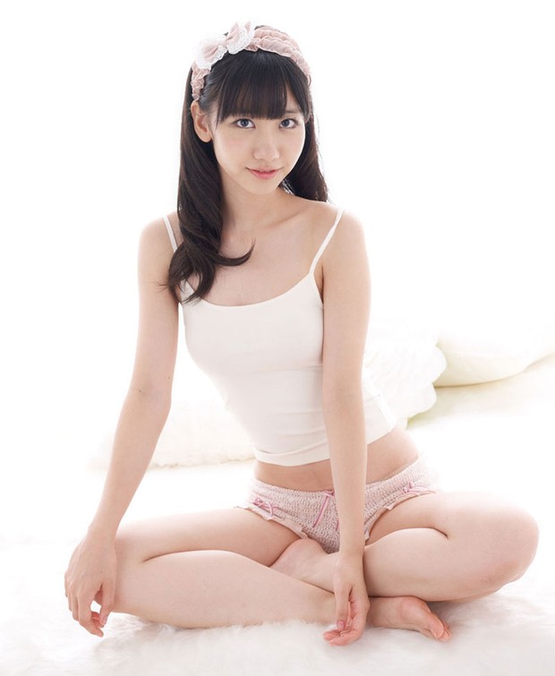 清秀美女柏木由纪秀比基尼(图5)