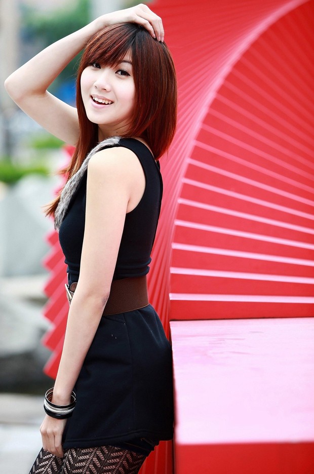 凯渥丝袜美腿少女极品写真图片(图10)