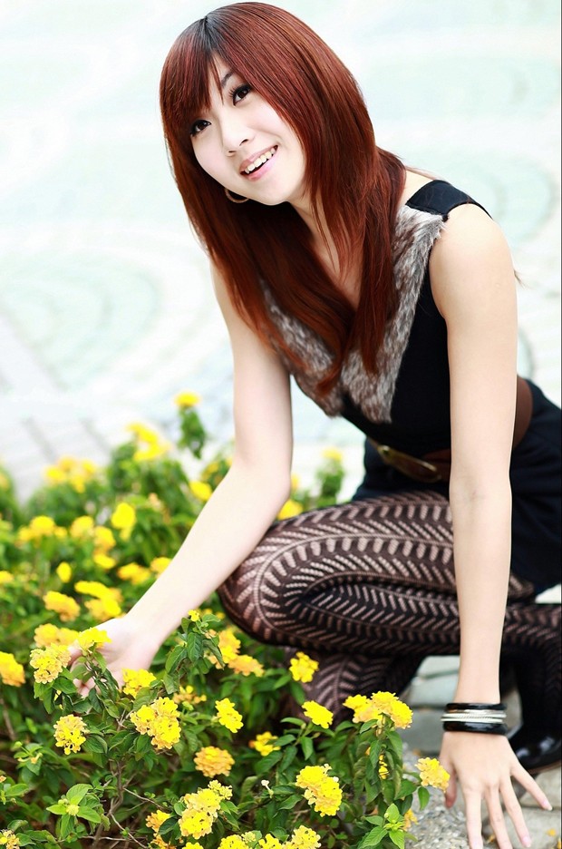 凯渥丝袜美腿少女极品写真图片(图7)