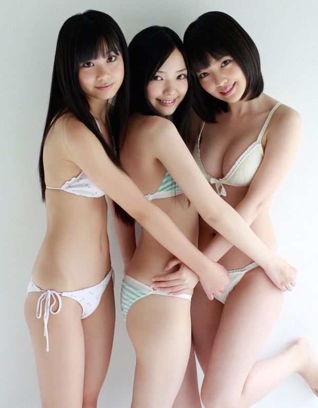 超萌美少女组合比基尼清新写真(图1)