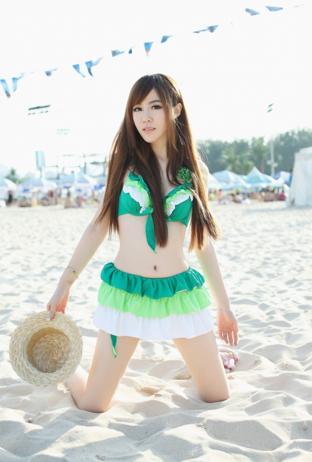 小美女侯诗辰海边比基尼迷人写真(图23)