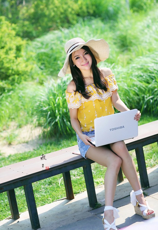 农场里的清纯美眉广告代言新片(图4)