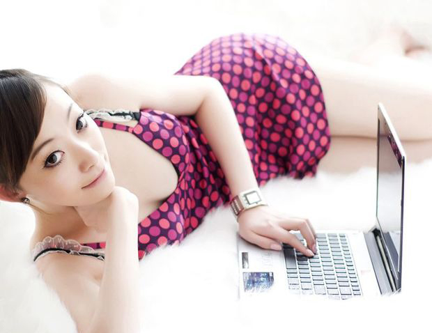 百变楚楚华硕广告代言照(图8)