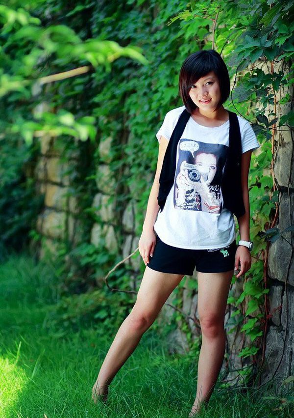 清纯可爱的乖巧小妹写真(图5)