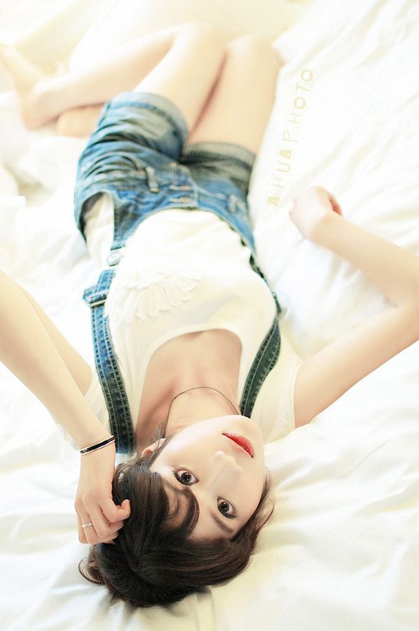 皮肤嫩白的超级小美人(图10)