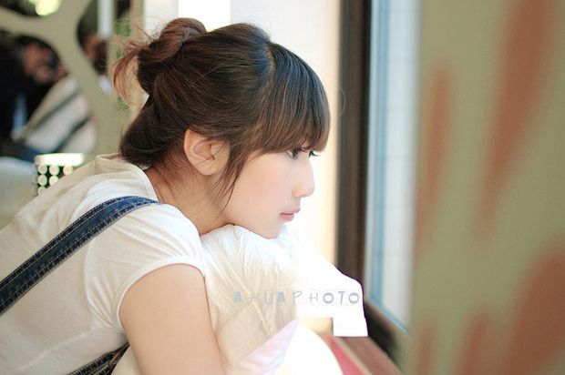 皮肤嫩白的超级小美人(图9)