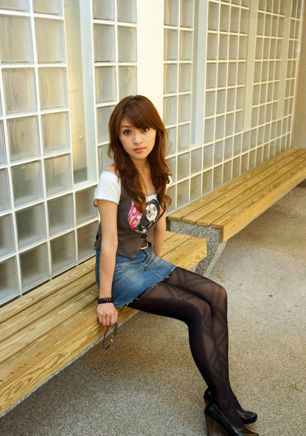 迷人美女模特时尚清纯靓照(图7)