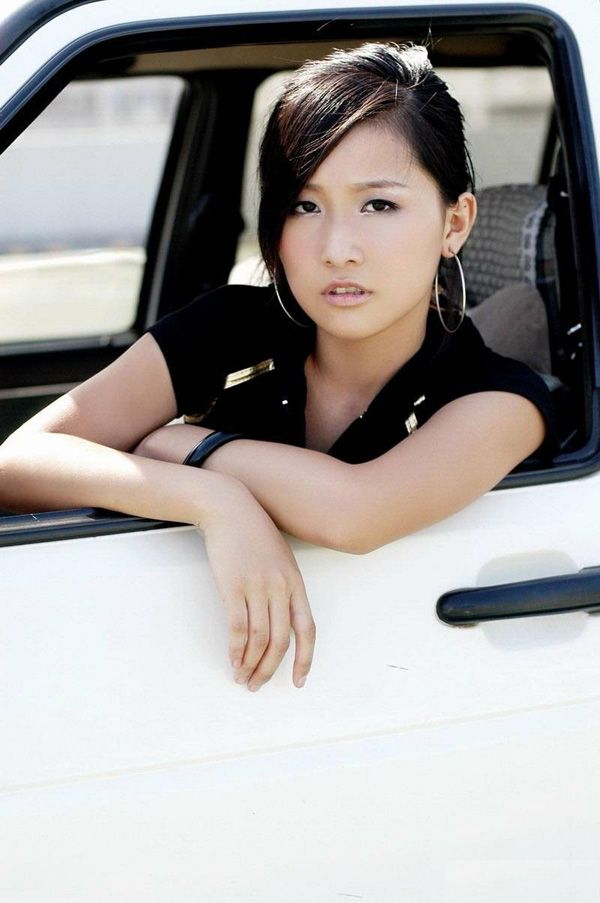 时尚运动型的阳光美女(图5)