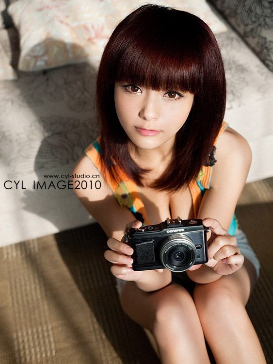 清纯少女招显性感姿态(图20)