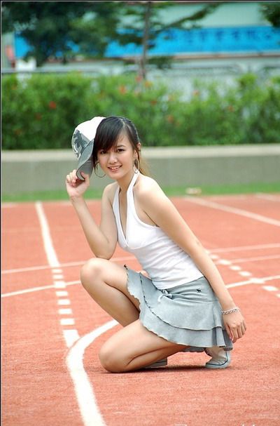 80后美腿幼师自拍秀(图10)