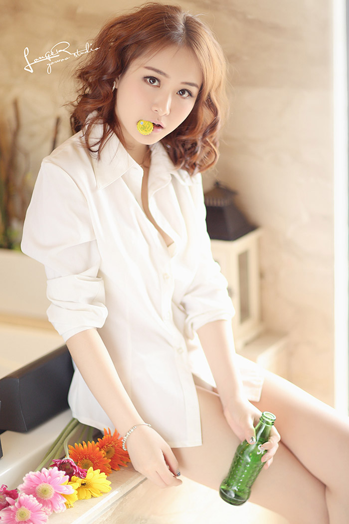 露沟美女可口可乐代言性感写真(图3)