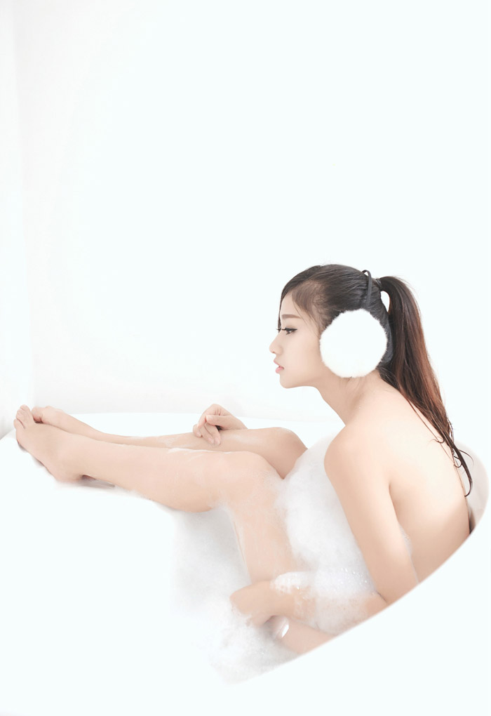XIUREN史雨姐姐泡沫泡浴私房照(图10)