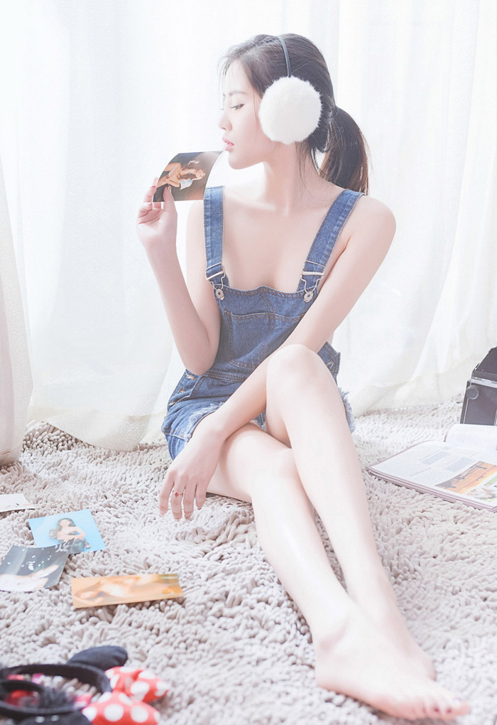 嫩模李昔雨白色耳罩笑容脸上尽现(图7)