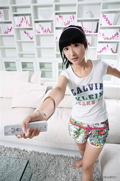 美女代言写真让人心动(图4)