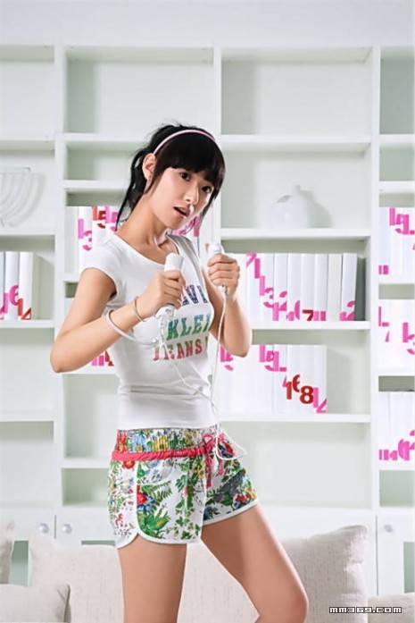 美女代言写真让人心动(图5)