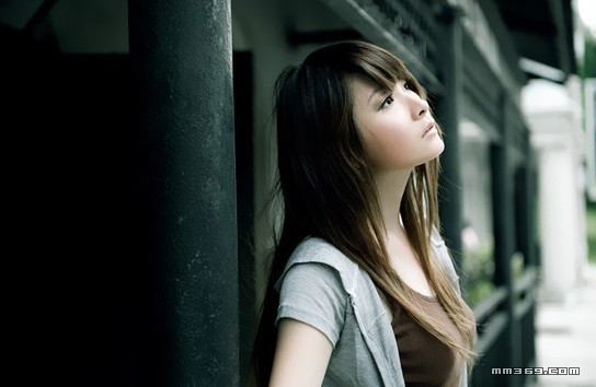 介于清纯和性感间的气质美人(图10)