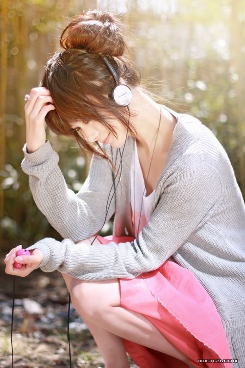 气质美女龚洁最新写真(图4)