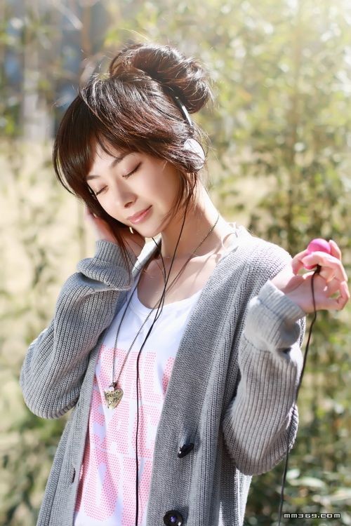 气质美女龚洁最新写真(图5)