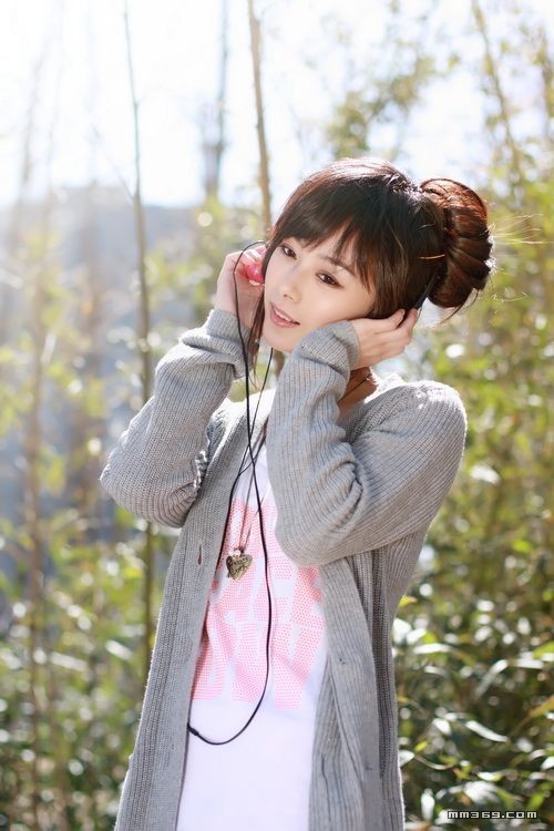 气质美女龚洁最新写真(图7)