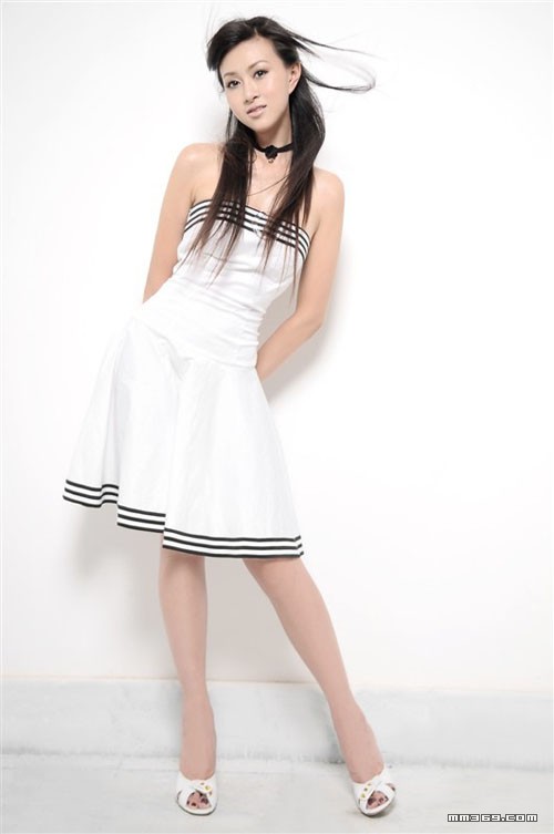 纯情美眉张熙尧百变靓丽写真(图3)