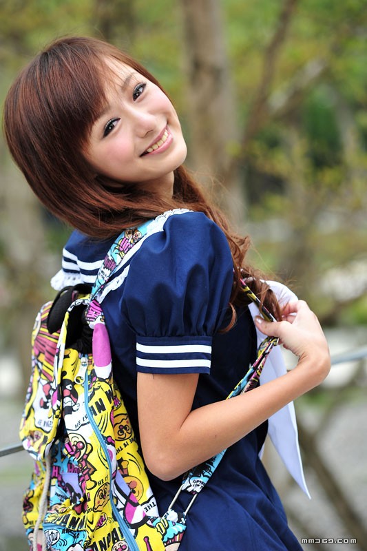 小活泼--水手服美眉(图6)